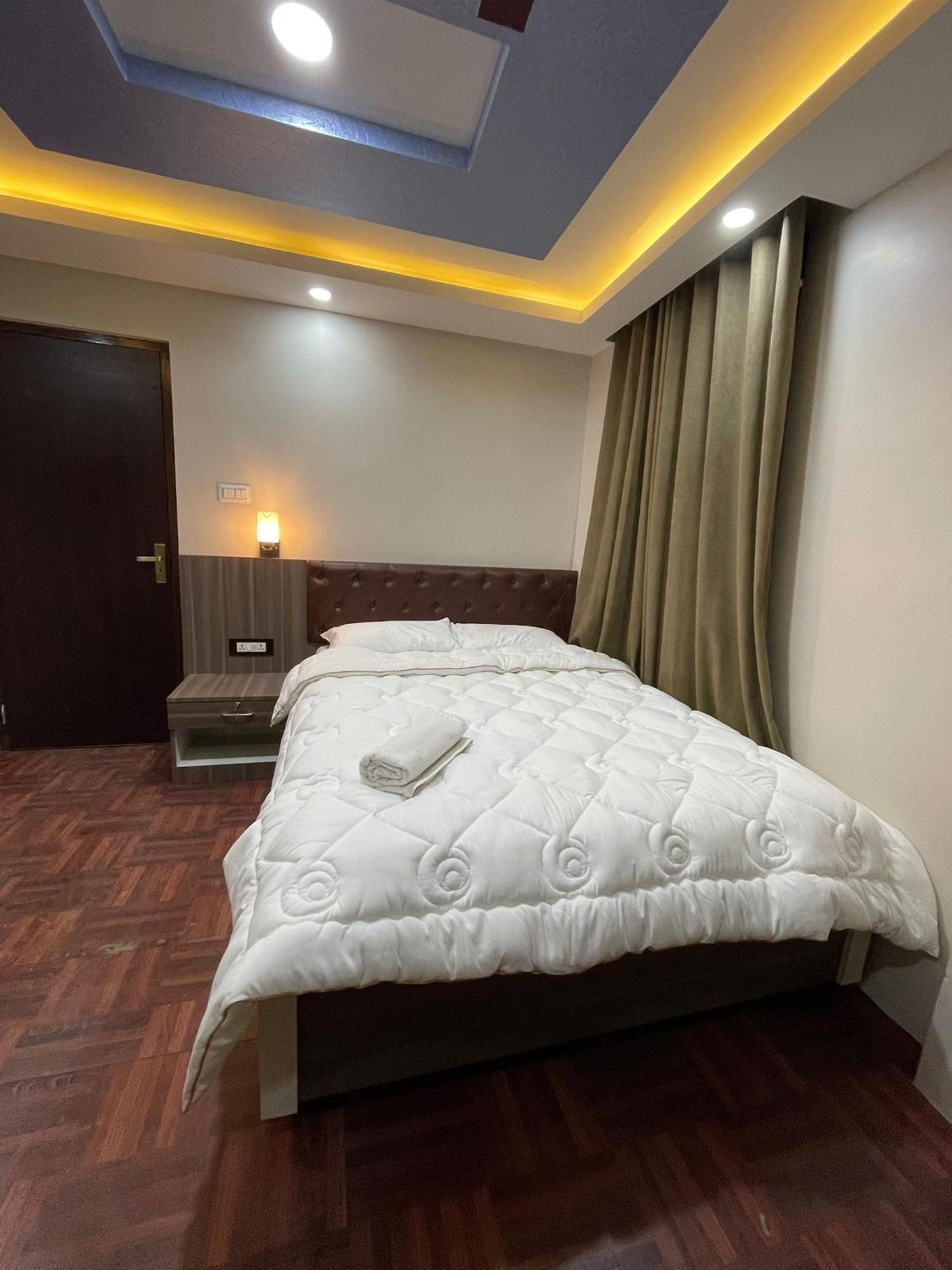 Applewood Inn Kathmandu Exterior photo